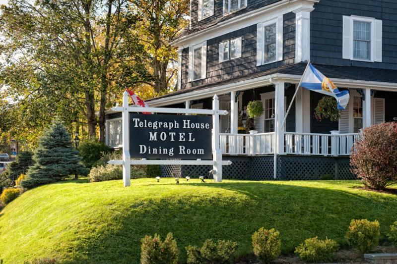 Telegraph House Motel Baddeck Inlet エクステリア 写真