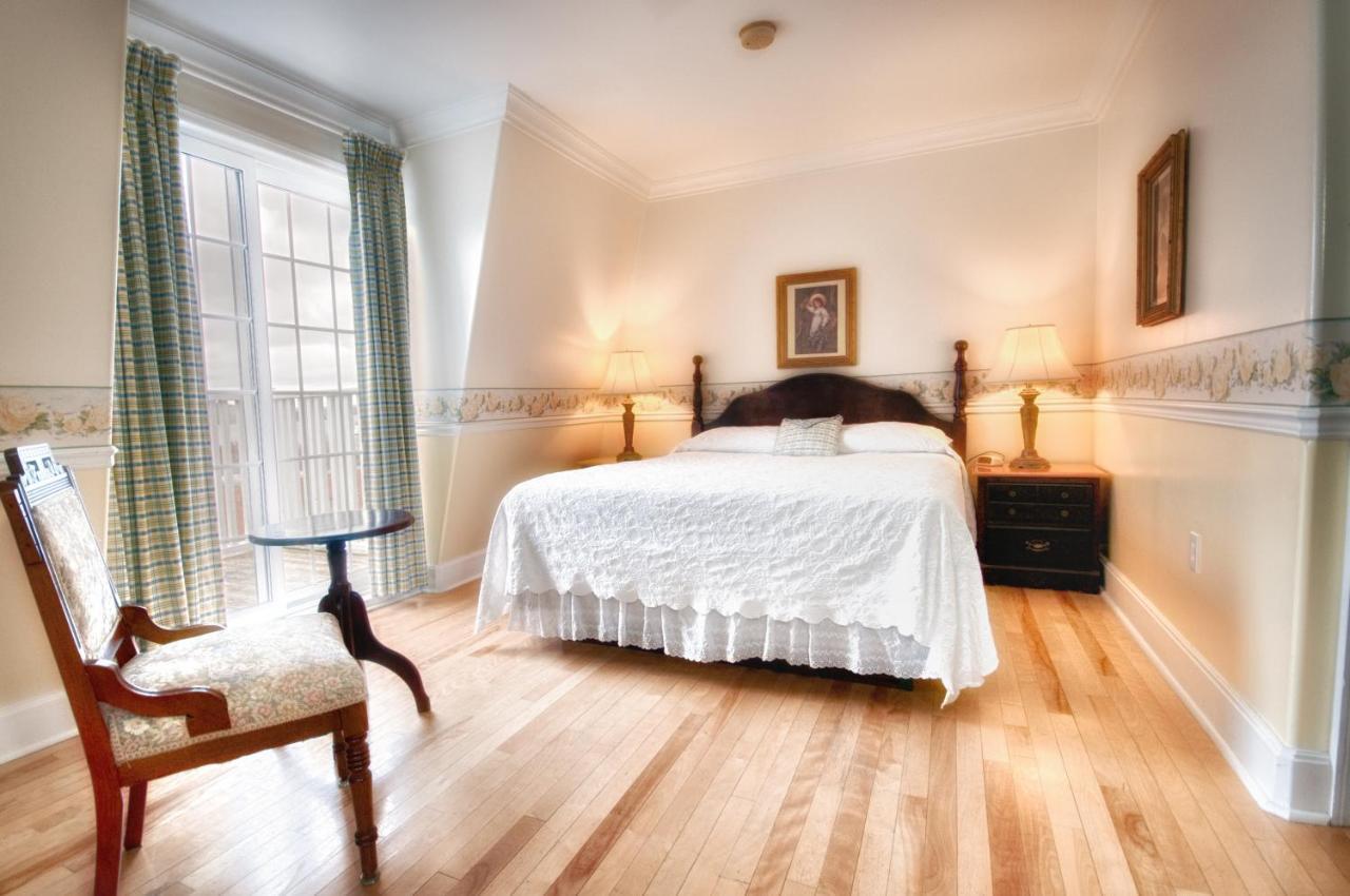 Telegraph House Motel Baddeck Inlet エクステリア 写真